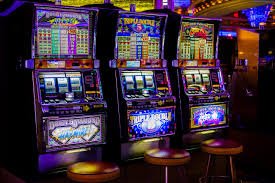 Colourful slot machine reels on 567jl apk mobile browser Philippines